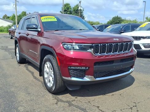 Certified 2023 Jeep Grand Cherokee L Limited AWD/4WD image 3