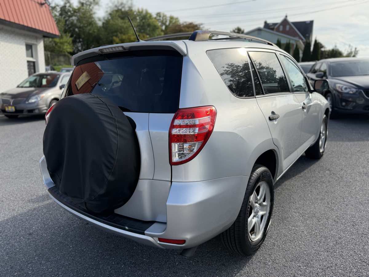 Used 2011 Toyota RAV4 2WD w/ Base L4 Extra Value Pkg image 7