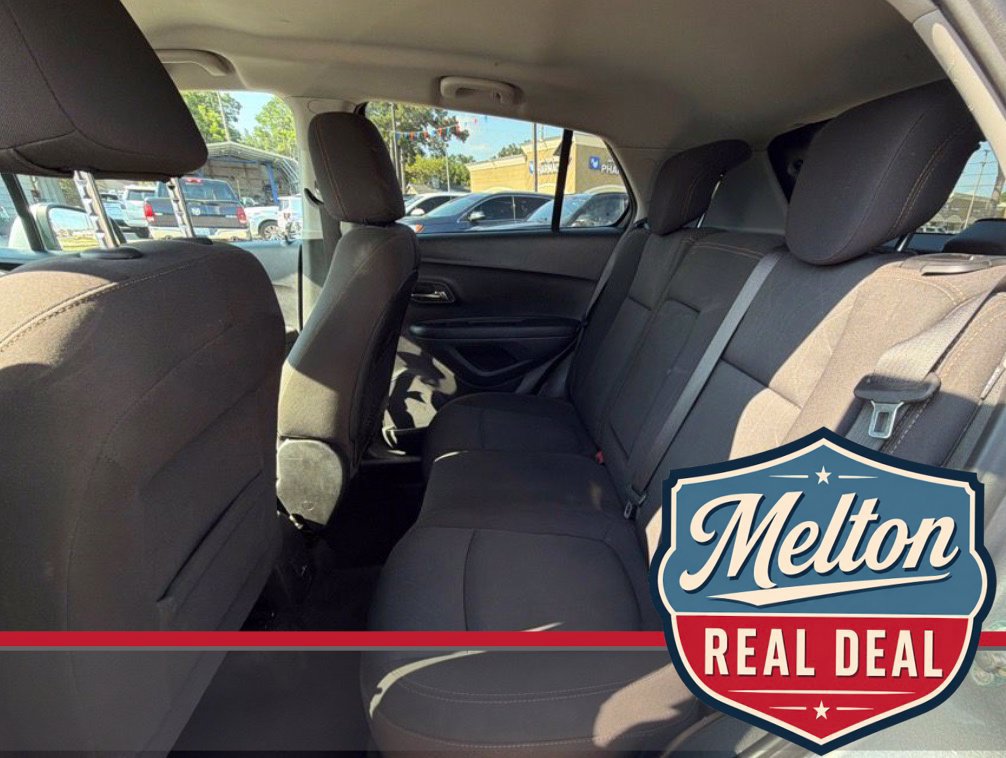 Used 2020 Chevrolet Trax LT FWD image 11