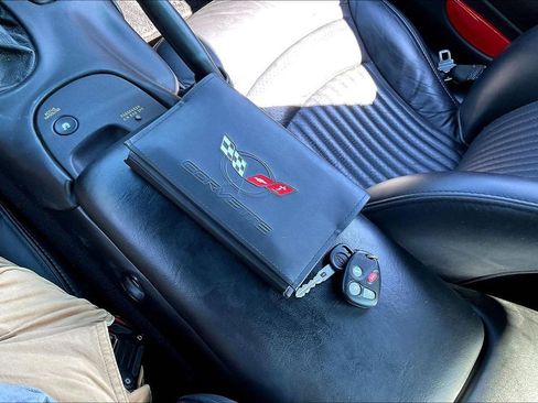 Used 2002 Chevrolet Corvette Coupe w/ Preferred Equipment Group2 RWD image 28