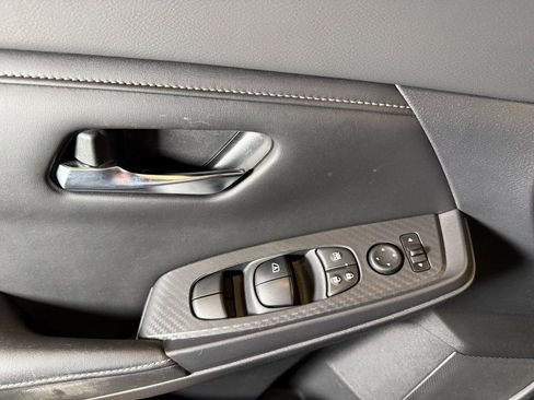 Used 2020 Nissan Sentra SV image 17