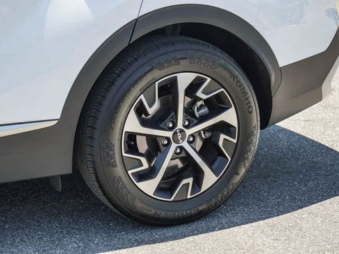 Certified 2025 Kia Sportage EX FWD image 10