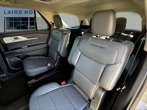 New 2026 Ford Explorer Active w/ Active Comfort Package AWD/4WD image 27