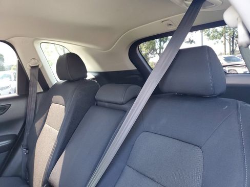 Used 2025 Honda CR-V LX image 10