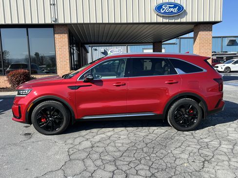 Used 2022 Kia Sorento SX Prestige w/ Panoramic Sunroof Package image 1