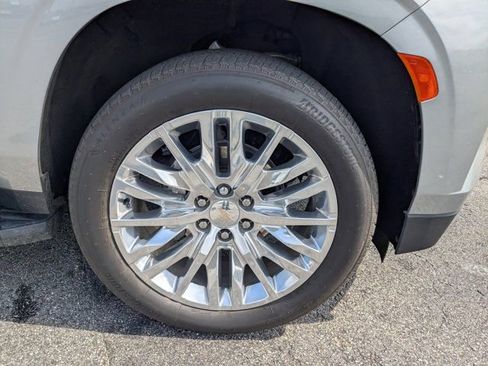 Used 2024 Chevrolet Tahoe LS RWD image 11