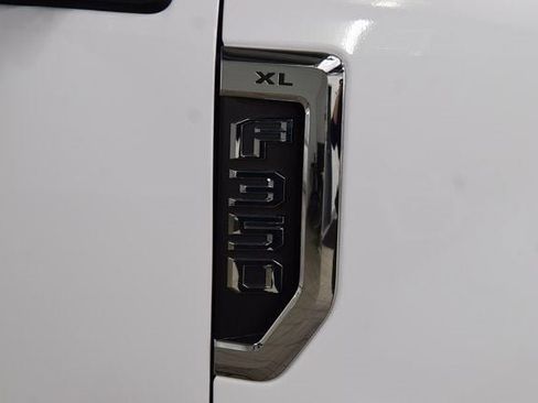 Used 2022 Ford F350 XL w/ Power Equipment Group image 8