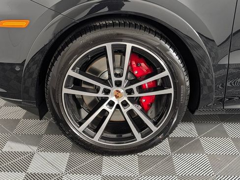 New 2026 Porsche Cayenne GTS AWD/4WD image 11