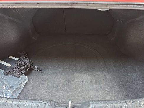 Used 2024 Hyundai Elantra Limited image 13