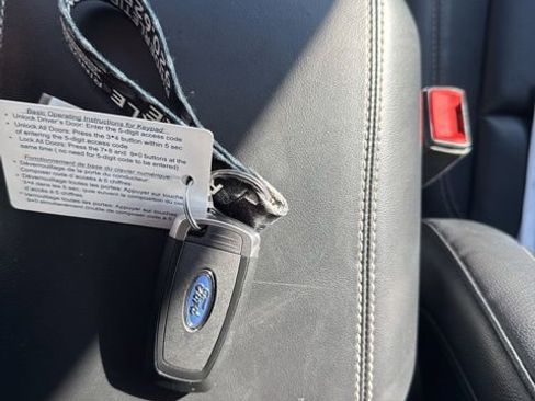 Used 2020 Ford Explorer XLT w/ Equipment Group 202A image 13