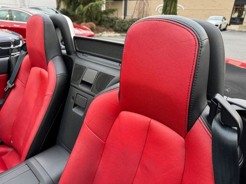 Used 2006 MAZDA MX-5 Miata 3rd Generation Limited image 20