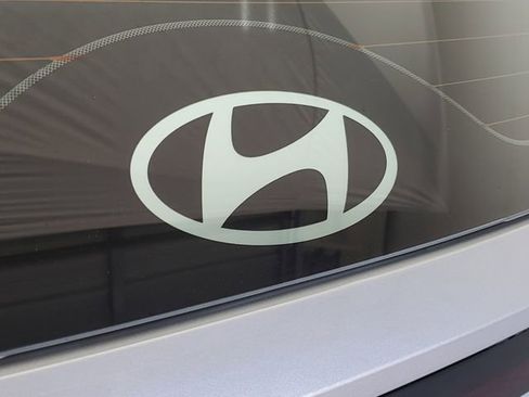 Used 2025 Hyundai Tucson SE FWD image 9