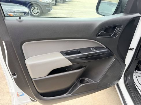 Used 2021 Chevrolet Colorado W/T RWD image 23