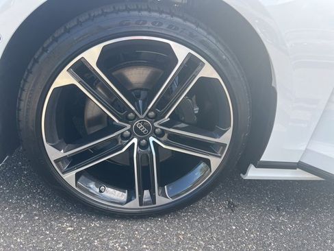 New 2025 Audi A8 L 3.0T image 14