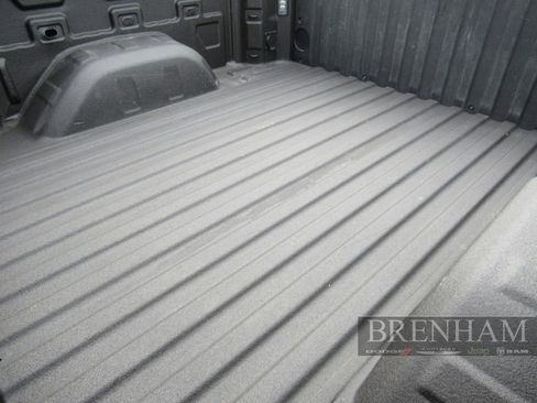 Used 2022 Chevrolet Silverado 1500 RST AWD/4WD image 18