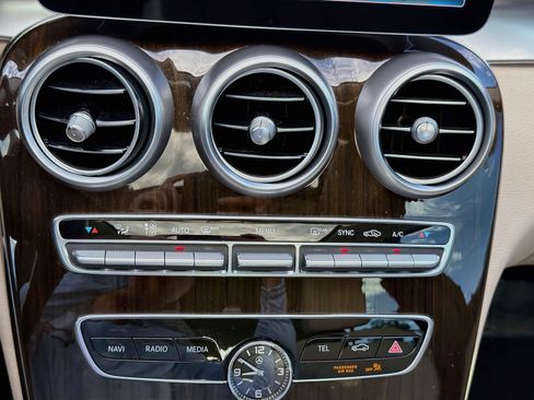 Used 2019 Mercedes-Benz C 300 Sedan image 34