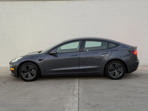 Used 2022 Tesla Model 3 Long Range image 8