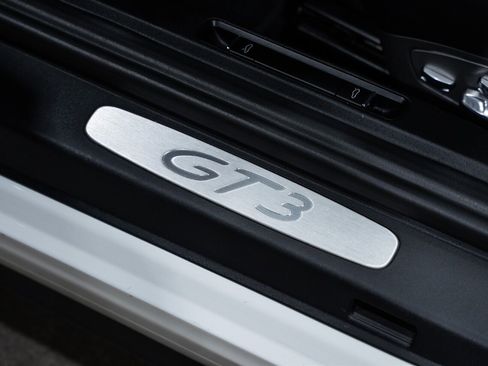 Used 2014 Porsche 911 GT3 RWD image 61