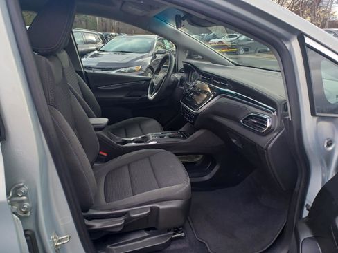 Used 2023 Chevrolet Bolt LT image 17
