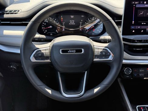 Used 2024 Jeep Compass Limited image 15