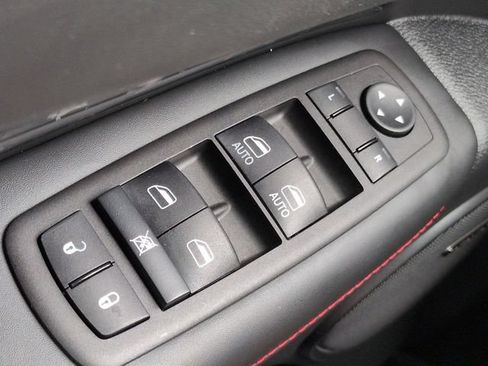 Used 2025 Dodge Durango R/T AWD/4WD image 28