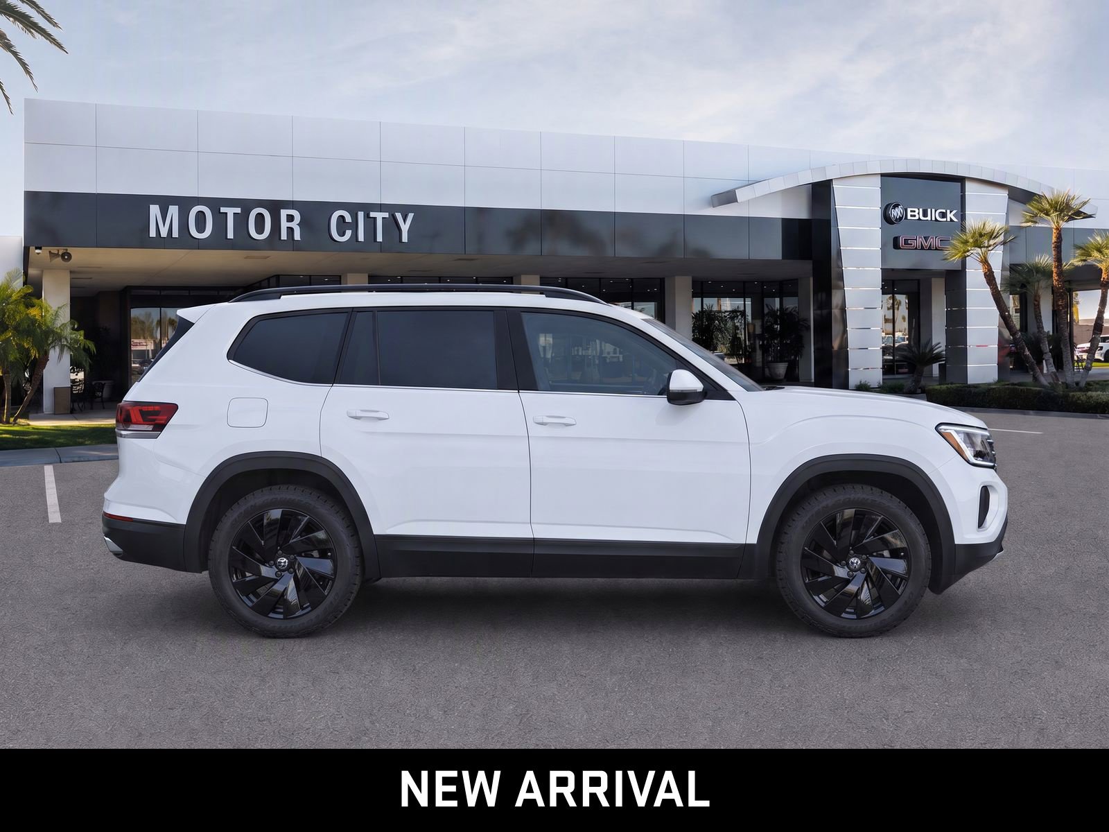 Used 2024 Volkswagen Atlas SE AWD/4WD image 8