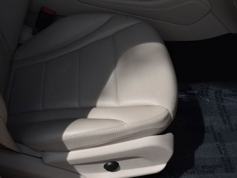 Used 2021 Mercedes-Benz GLC 300 300 4MATIC Premium Pkg Panoram image 45