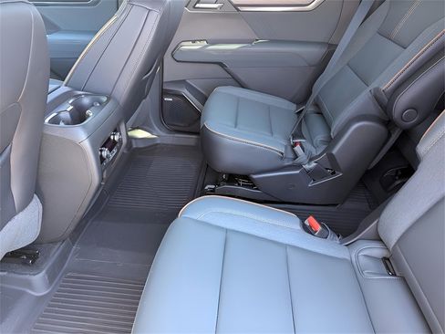 New 2026 GMC Acadia AT4 w/ Super Cruise Package image 28