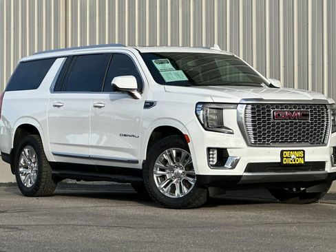 Used 2021 GMC Yukon XL Denali image 2