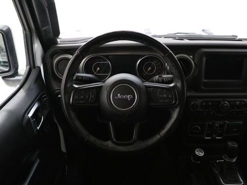 Used 2020 Jeep Wrangler Unlimited Sport image 12