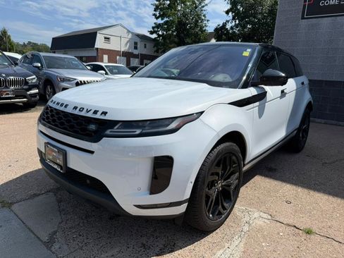 Used 2020 Land Rover Range Rover Evoque SE image 3