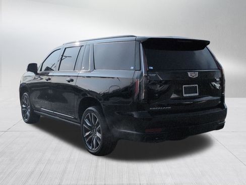 Used 2022 Cadillac Escalade ESV Sport w/ Touring Package image 3