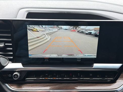 Used 2024 GMC Sierra 1500 Elevation image 20