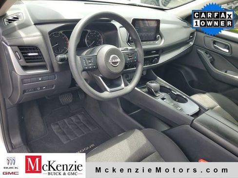 Used 2024 Nissan Rogue SV FWD image 6
