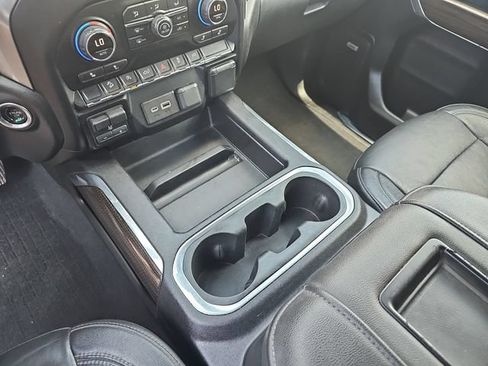 Used 2019 Chevrolet Silverado 1500 LT Trail Boss AWD/4WD image 27