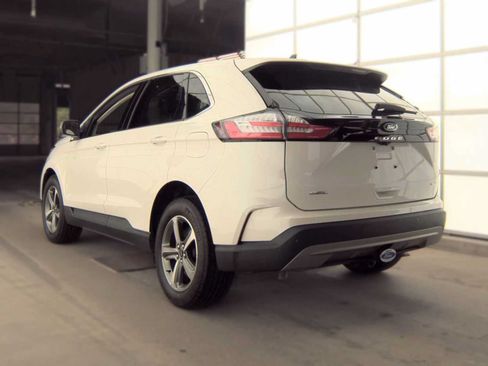 Used 2024 Ford Edge SEL w/ Convenience Package AWD/4WD image 5