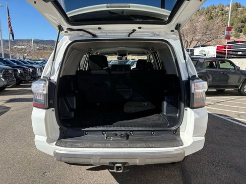 Used 2019 Toyota 4Runner TRD Off-Road image 8
