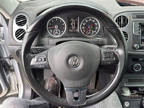Used 2017 Volkswagen Tiguan Wolfsburg Edition AWD/4WD image 5