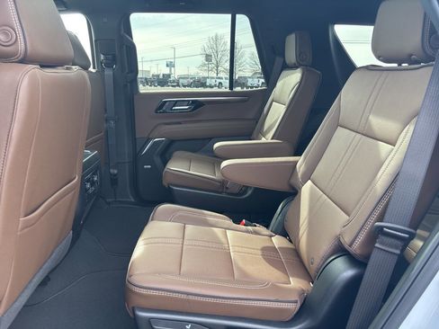 New 2026 Chevrolet Tahoe High Country w/ Sun And Tow Package image 34