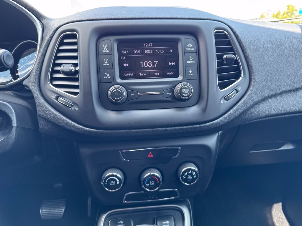 Used 2018 Jeep Compass Sport FWD image 19