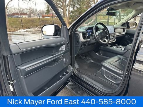 Certified 2024 Ford Expedition XLT image 24