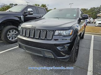 Used 2019 Jeep Grand Cherokee Altitude video 2