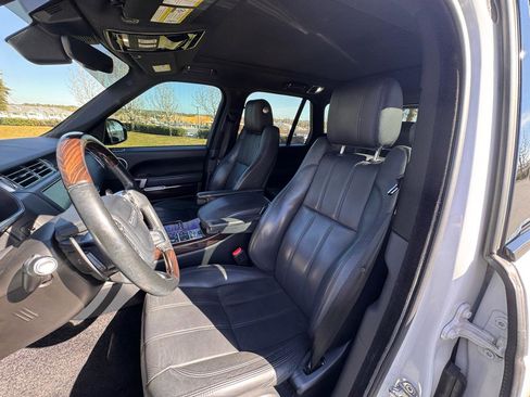 Used 2017 Land Rover Range Rover HSE AWD/4WD image 23