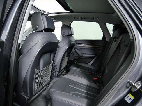 Used 2024 Audi Q5 e Premium Plus w/ Premium Plus Package image 14