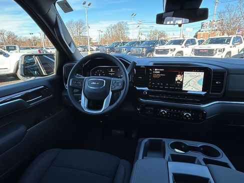 New 2026 GMC Sierra 1500 SLE image 28