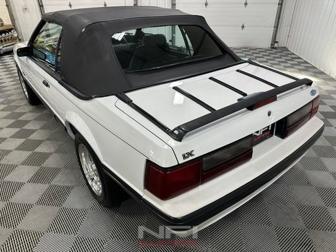 Used 1987 Ford Mustang LX image 19