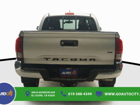Used 2016 Toyota Tacoma TRD Off-Road w/ Towing Package AWD/4WD image 12