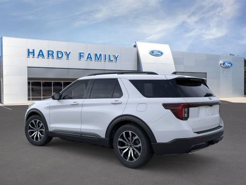 Used 2026 Ford Explorer ST-Line RWD image 4