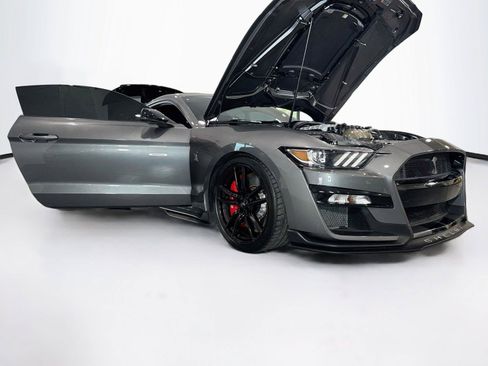 Used 2021 Ford Mustang Shelby GT500 w/ Technology Package RWD image 39