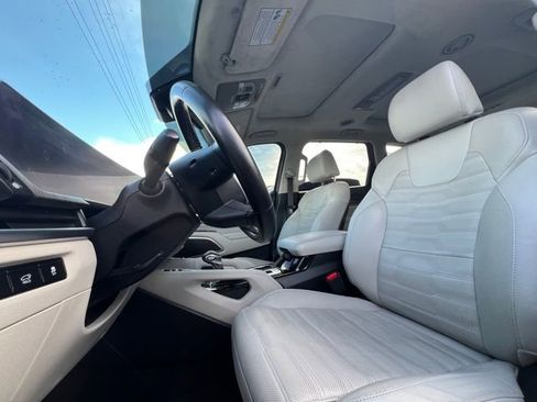 Used 2023 Kia Telluride SX Prestige image 13